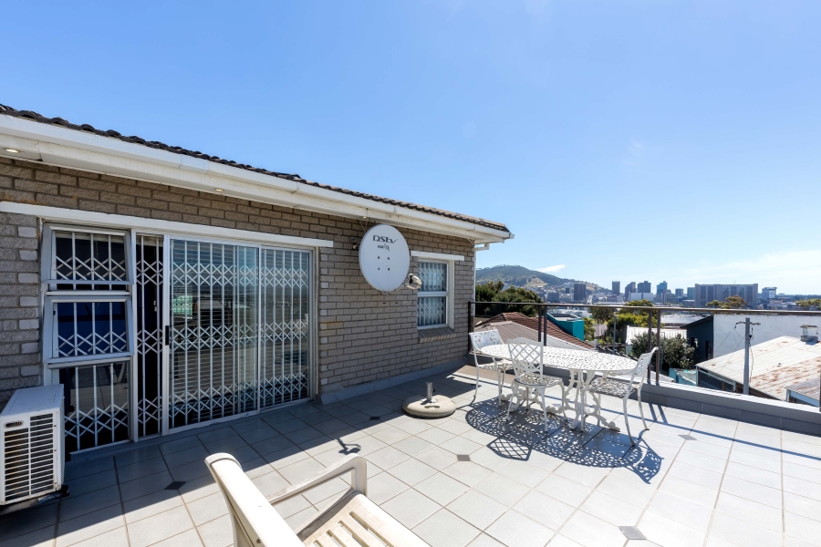 6 Bedroom Property for Sale in Walmer Estate Western Cape